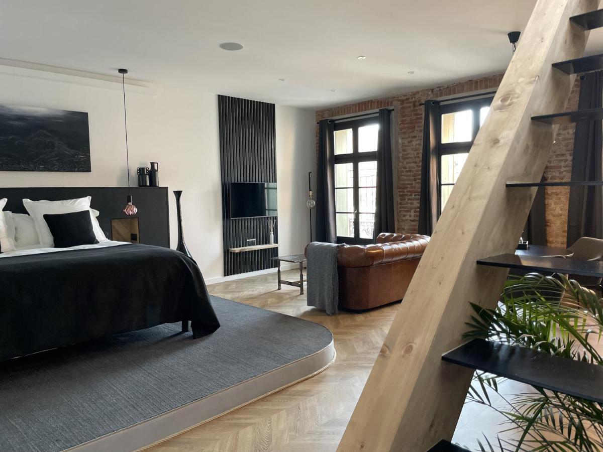 Ennea - Jacuzzi & Luxury Suites (Adults Only) Perpignan Exterior foto